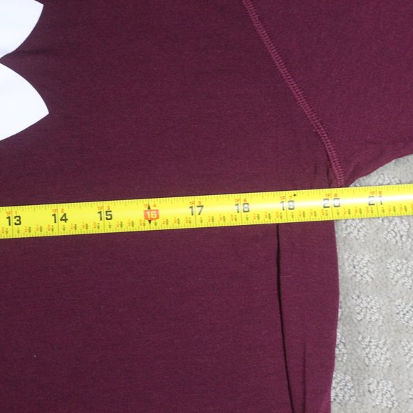 Set of 4 Under Armour Size YXL Raglan Sleeve Baseball Style Tee Shirts - Picture 4 of 16